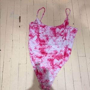 PrettyLittleThing Pink and White Tie-Dye Fabric